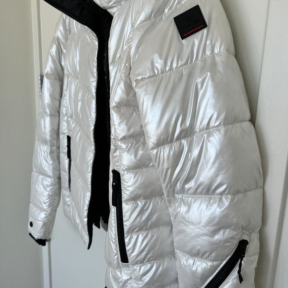 Bogner Saelly Ski Jacket in White - Picture 2 of 6
